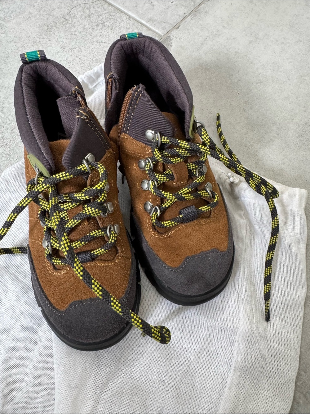 Zara Kids Brown and Gray Hiking Boots with Yellow-Black Laces